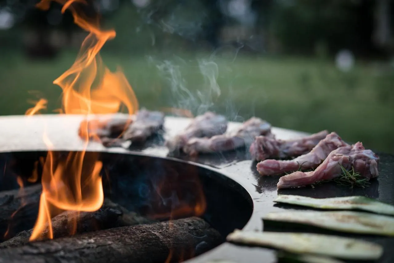 Glamping In Toscana, Luxury Tents In Agriturismo Biologico Hotel Sorano  Italy