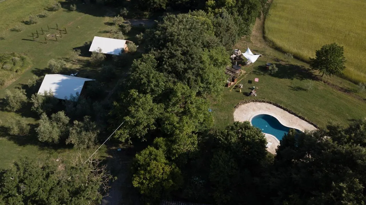 Glamping In Toscana, Luxury Tents In Agriturismo Biologico Hotel Sorano