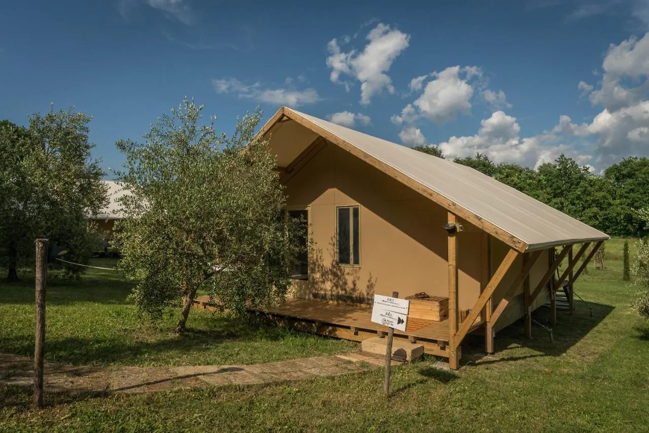 Glamping In Toscana, Luxury Tents In Agriturismo Biologico Hotel Sorano  Italy