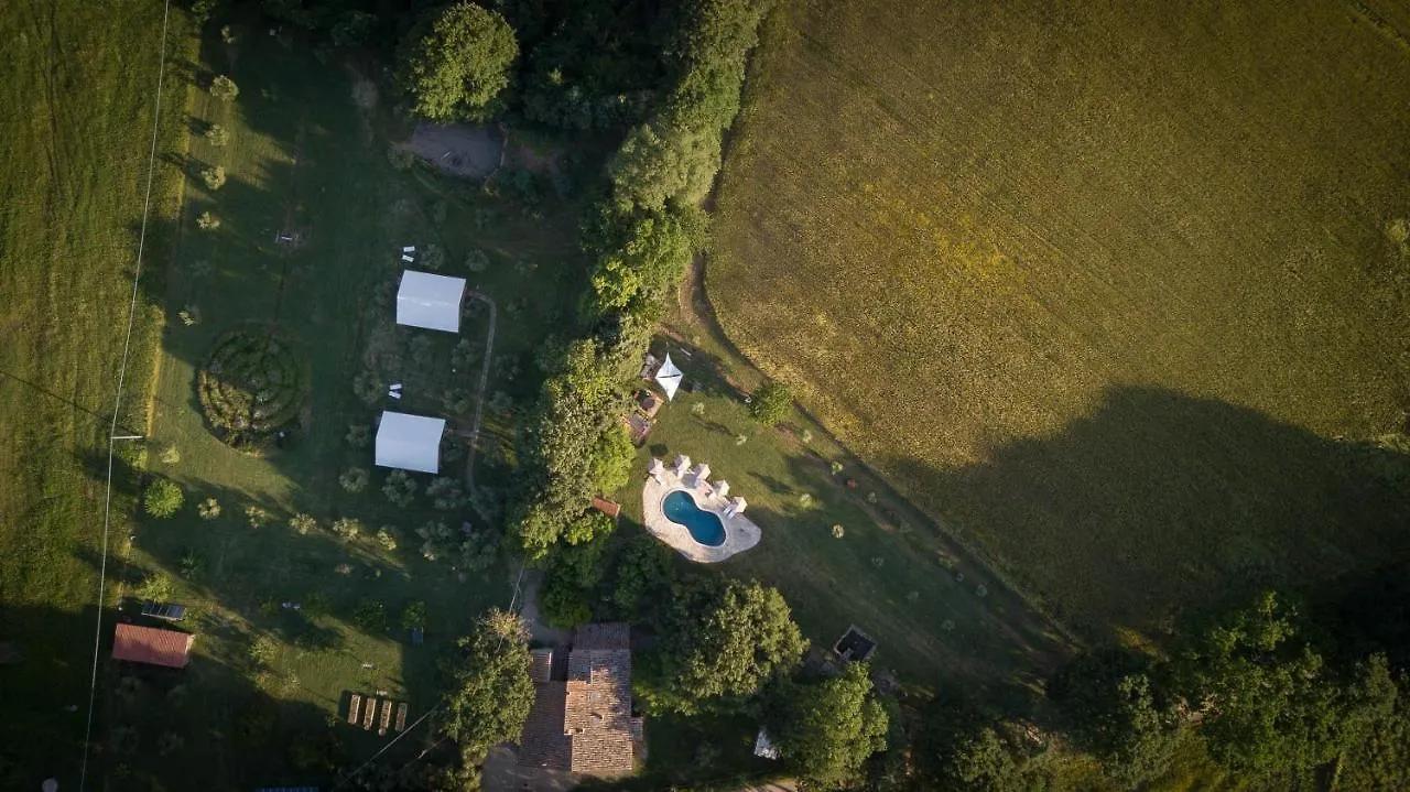 Glamping In Toscana, Luxury Tents In Agriturismo Biologico Hotel Sorano  Italy