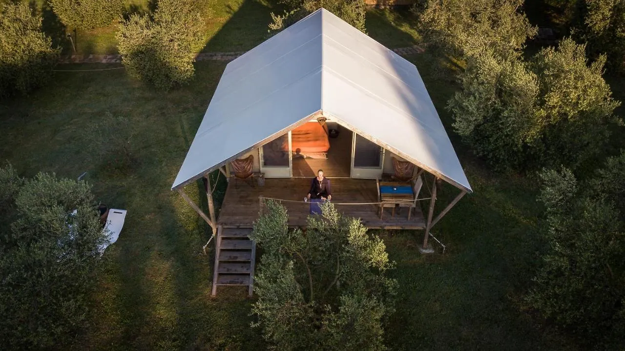 Glamping In Toscana, Luxury Tents In Agriturismo Biologico Hotel Sorano  Sorano (Grosseto)