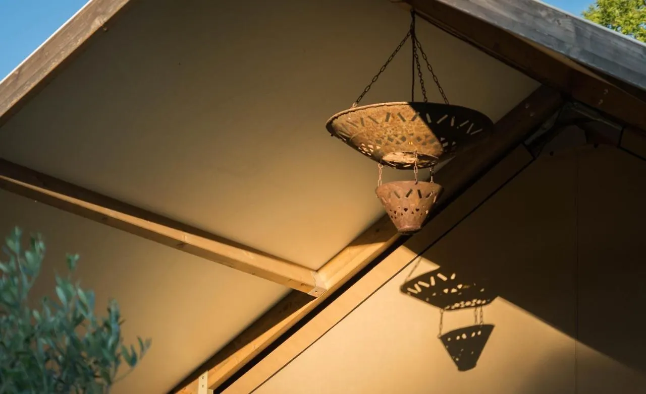 Glamping In Toscana, Luxury Tents In Agriturismo Biologico Hotel Sorano